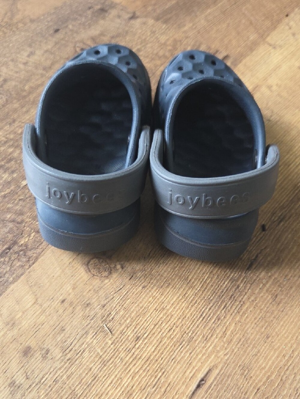 Joybees Crocs - Picture 2 of 3